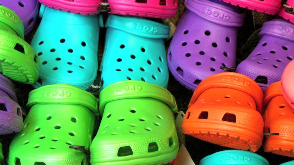 Crocs Sluit Honderd Winkels. Op Last Van De Modepolitie?